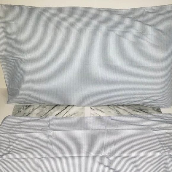Pillowcases 100% Cotton size Queen blue stripes - Picture 1 of 1
